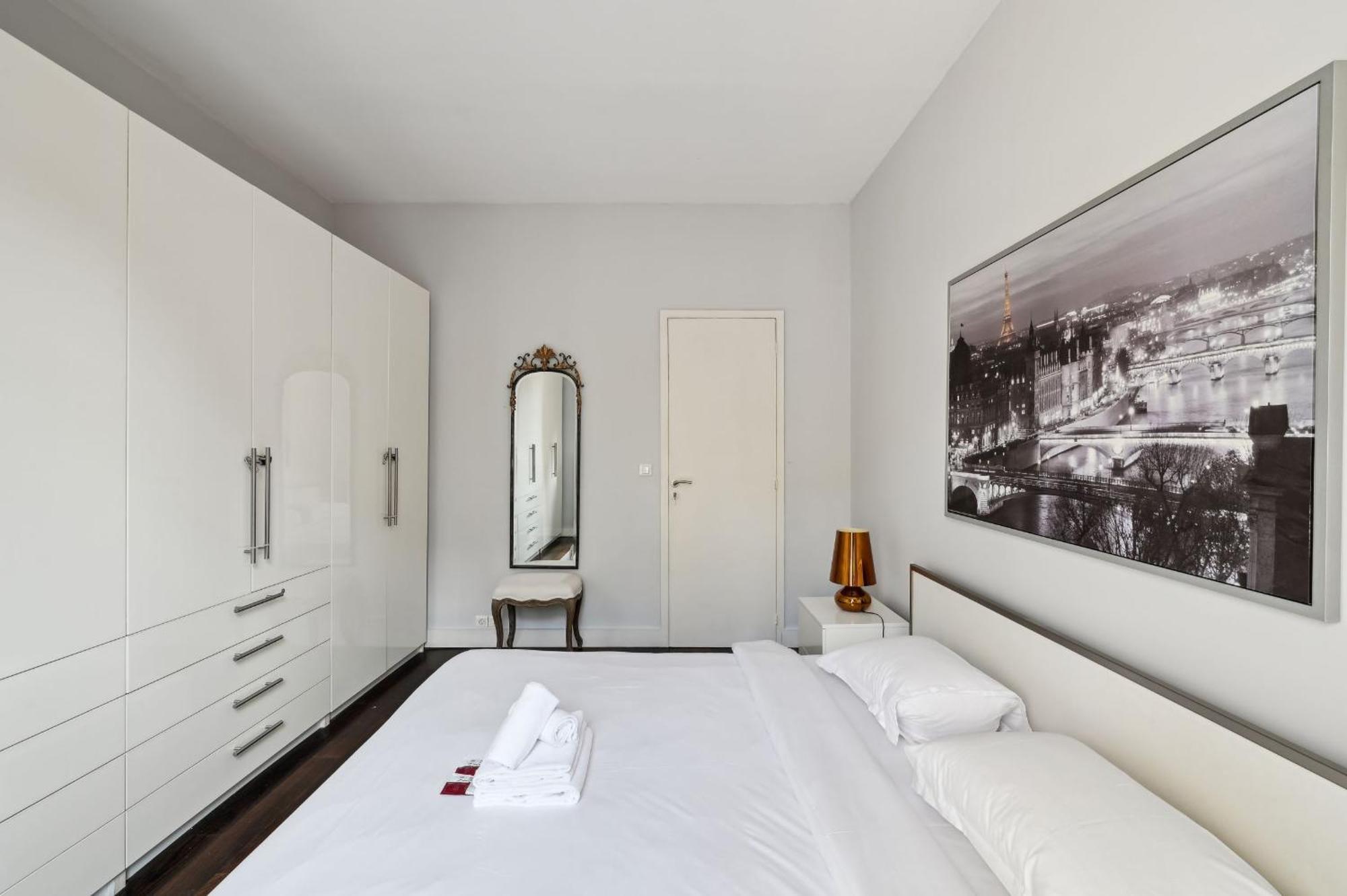 Champs-Elysees & Arc De Triomphe - Cityapartmentstay Paříž Exteriér fotografie